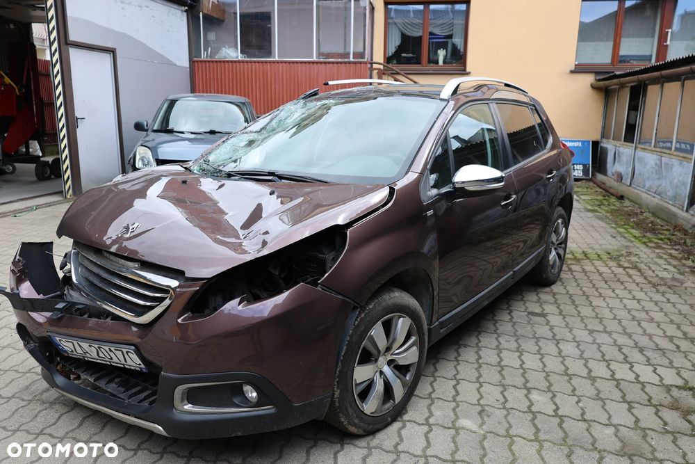Peugeot 2008 1.2 Pure Tech Style S&S - 1