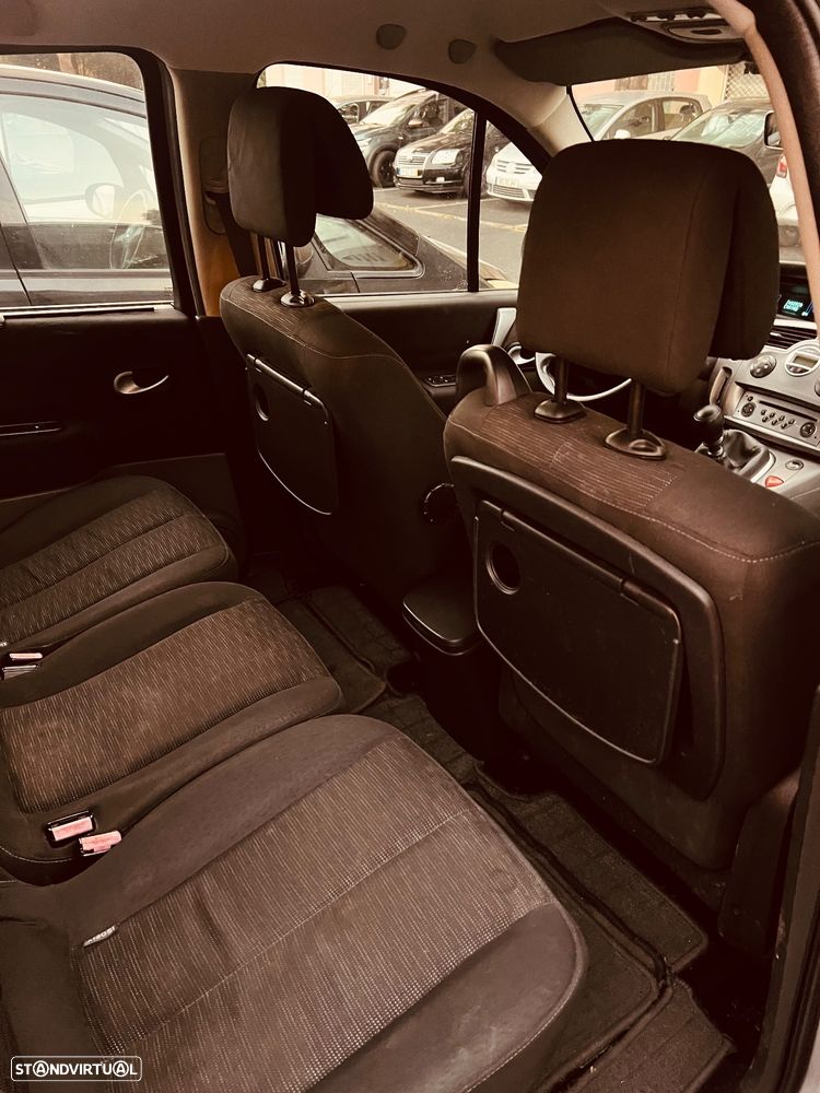 Renault Grand Scénic 1.5 dCi Dynamique S 7L. - 4