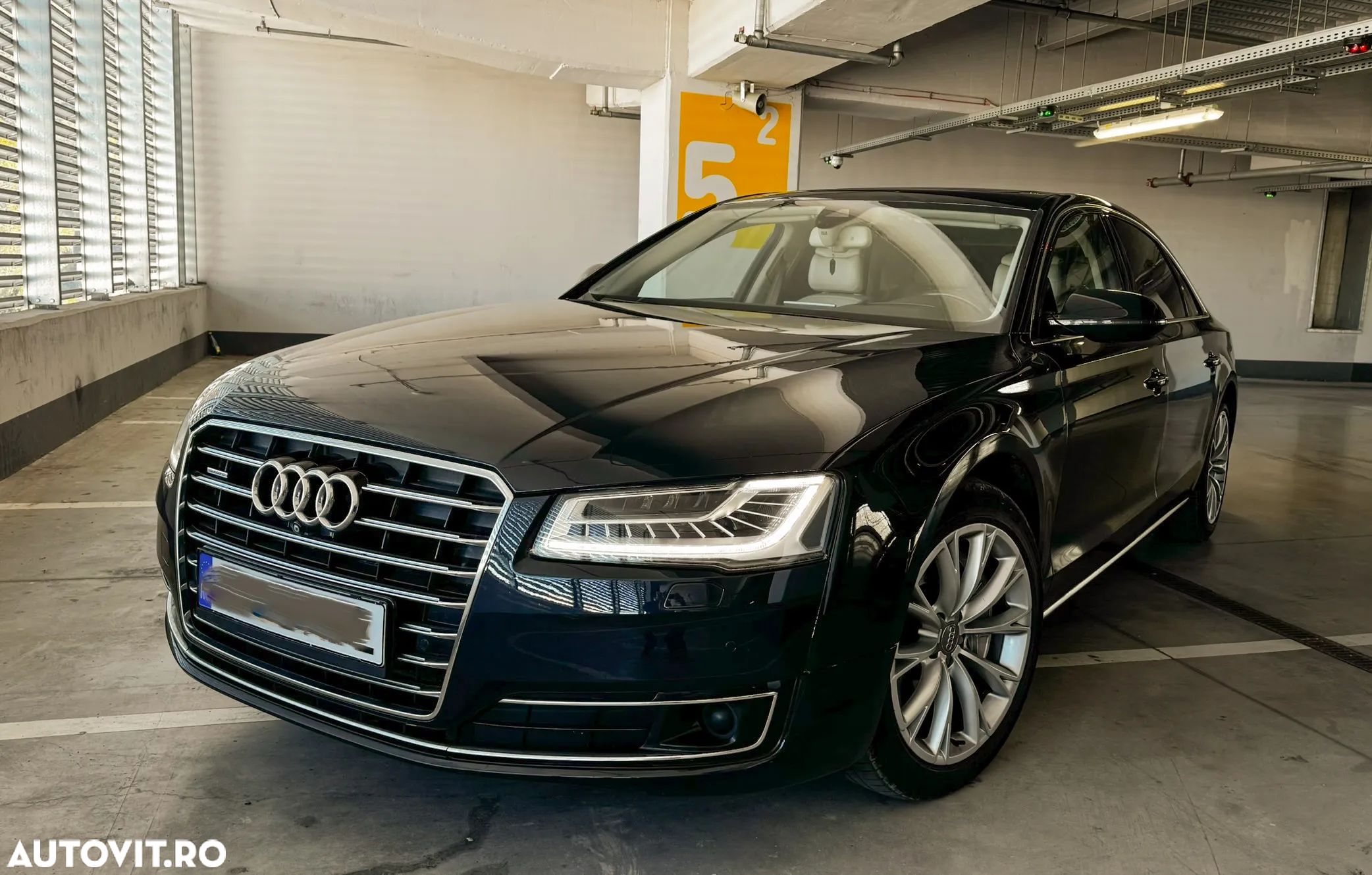 Audi A8 3.0 TDI ultra DPF quattro tiptronic - 1