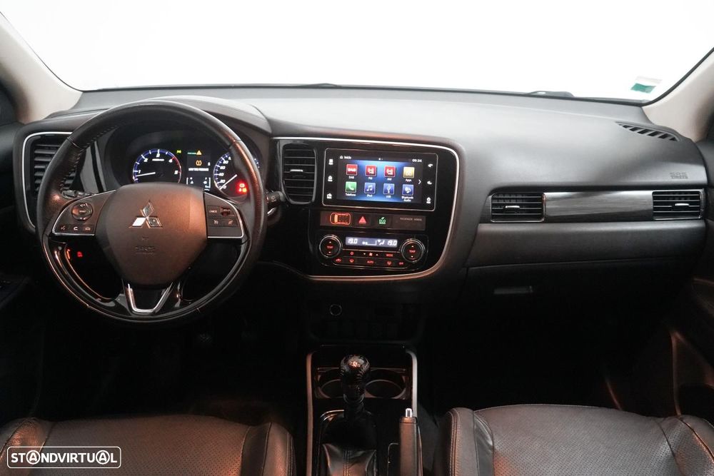 Mitsubishi Outlander 2.2 DI-D Intense - 5