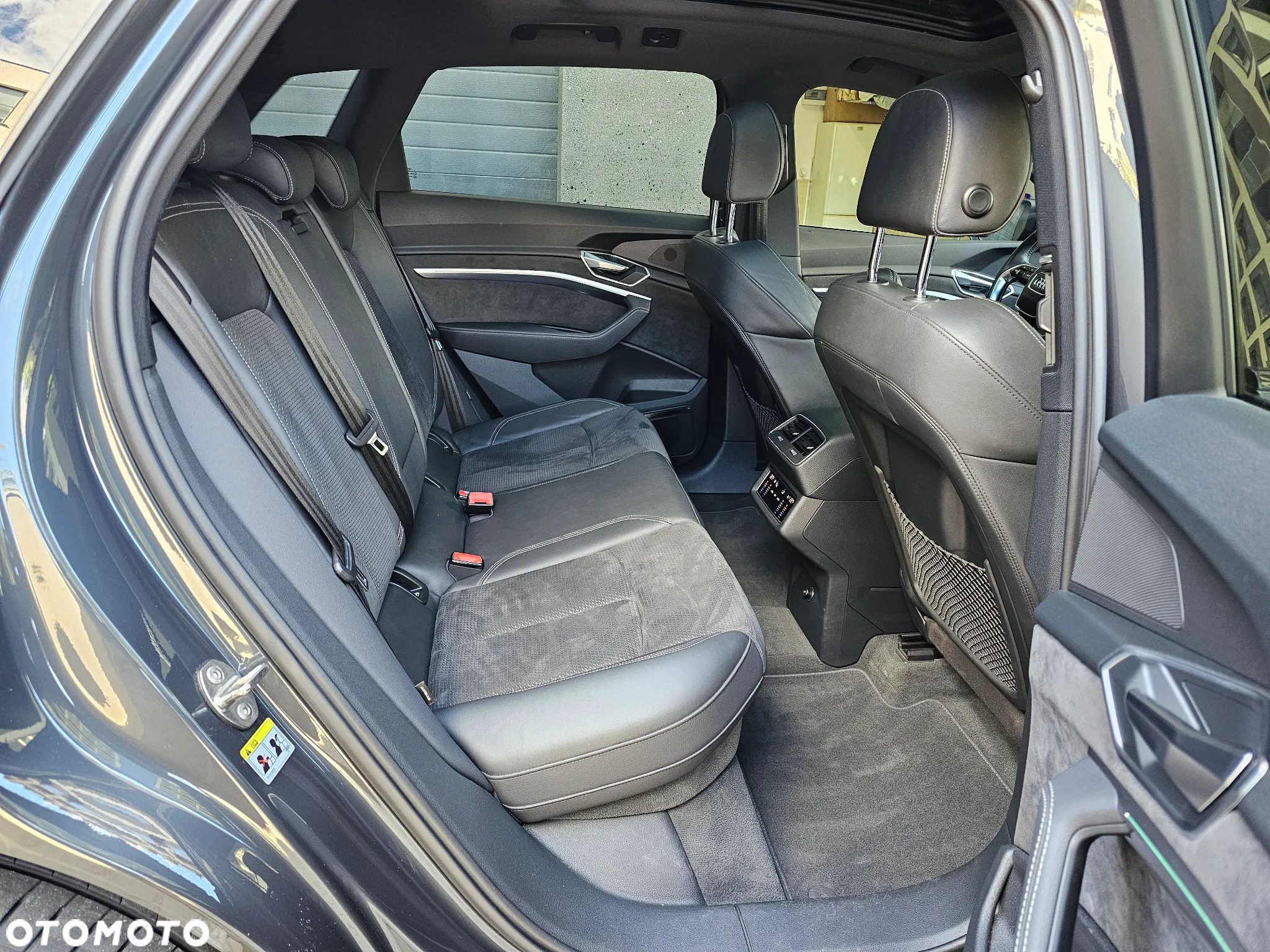 Audi e-tron 55 Quattro S Line - 15