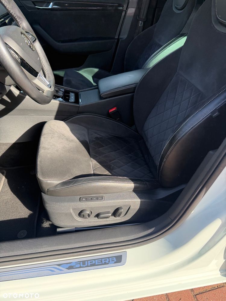 Skoda Superb 2.0 TSI 4x4 Sportline DSG - 16