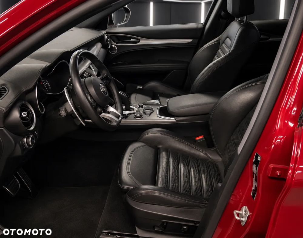 Alfa Romeo Stelvio 2.0 Turbo Veloce Q4 - 7