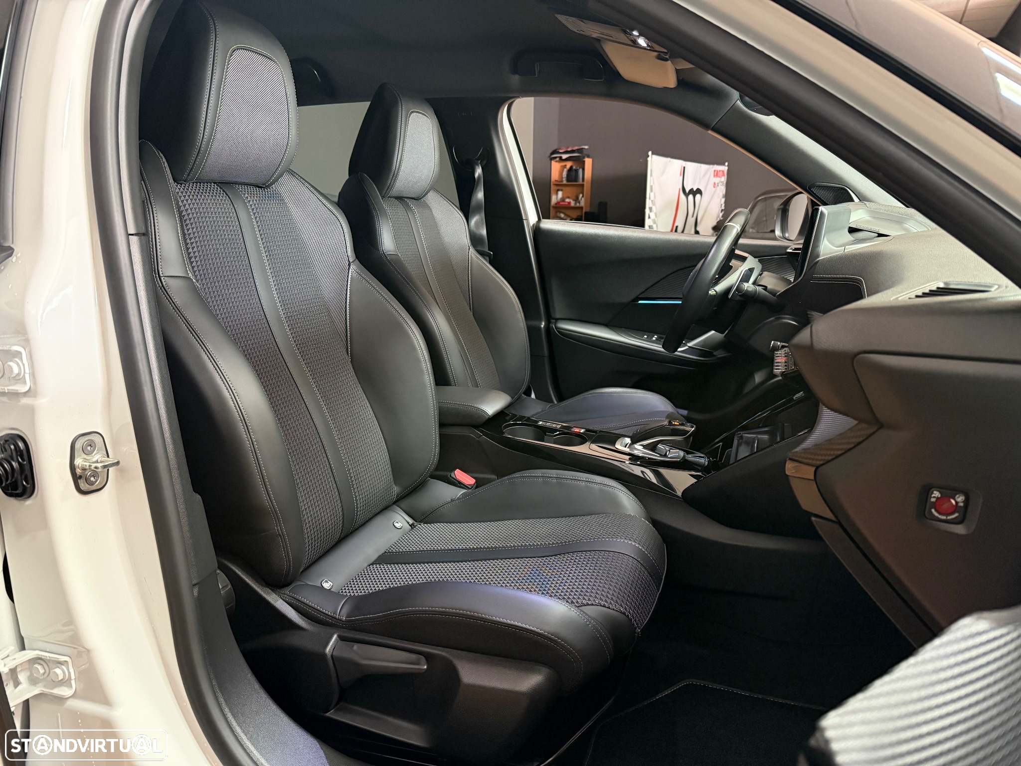 Peugeot 2008 1.5 BlueHDi GT Pack EAT8 - 10