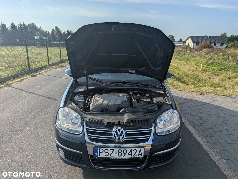 Volkswagen Golf - 16