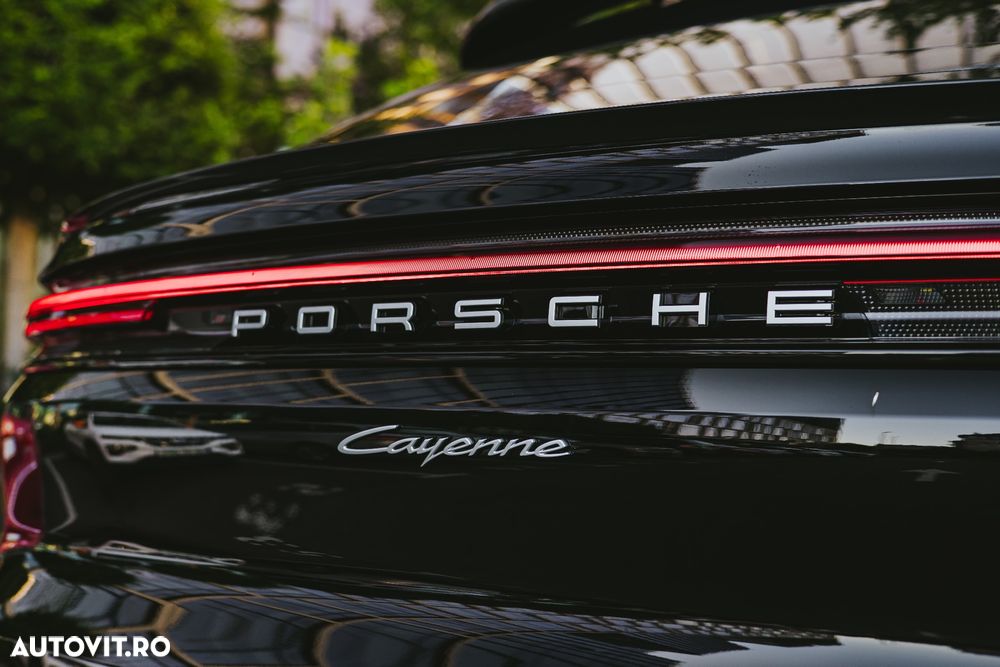 Porsche Cayenne - 12