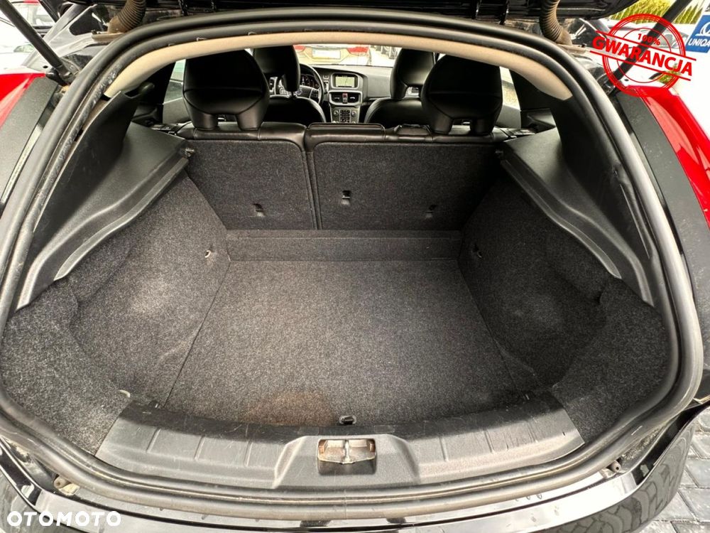 Volvo V40 D2 Drive-E R-Design Kinetic - 34