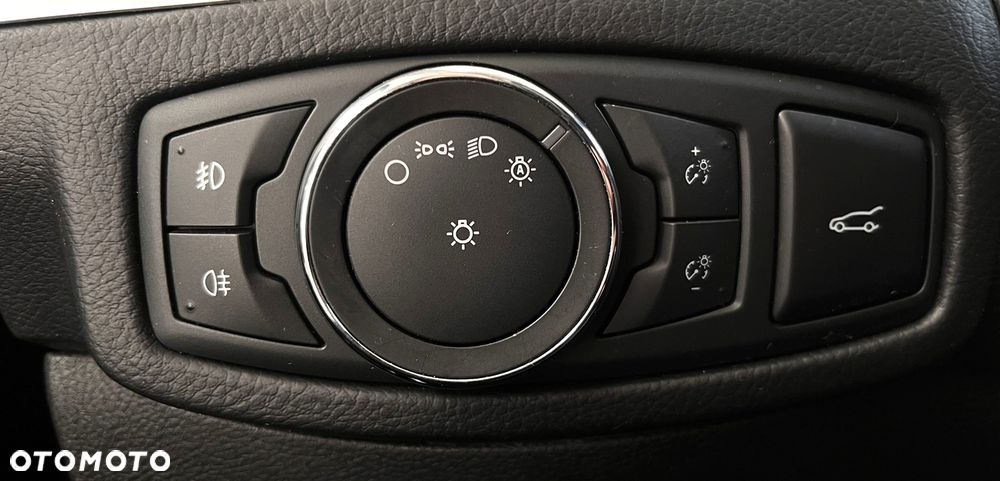 Ford Edge 2.0 TDCi Bi-Turbo 4x4 ST-LINE - 19