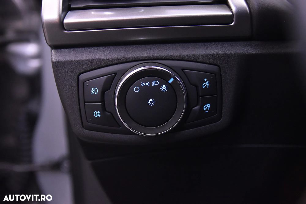 Ford Mondeo 2.0 HEV Vignale - 15