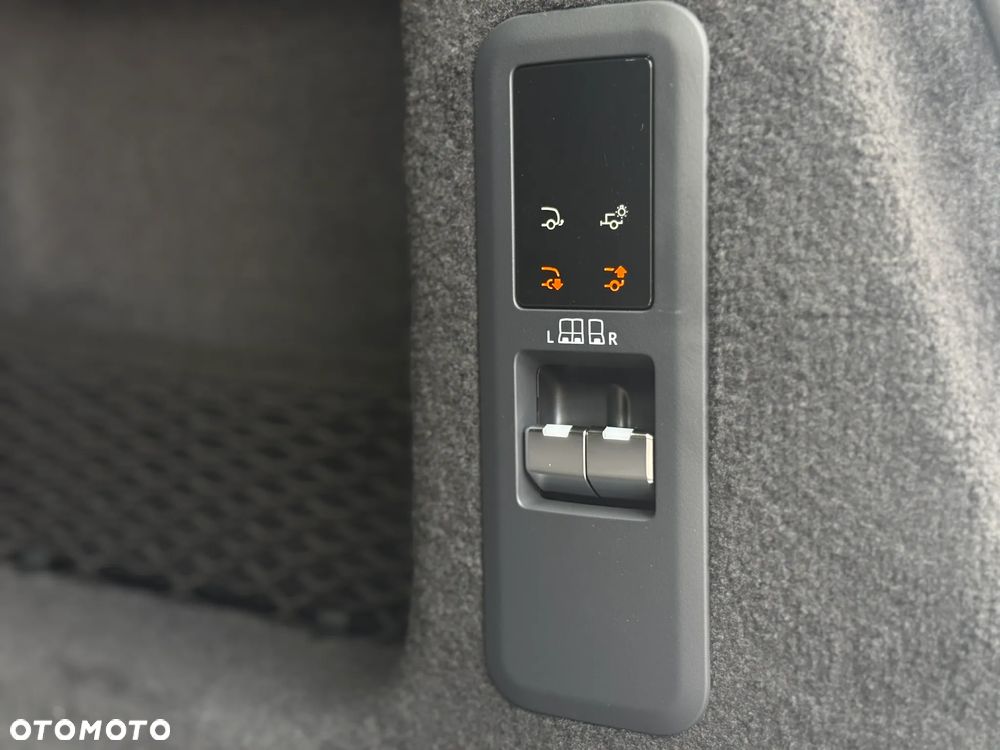 Land Rover Range Rover Sport D350 Autobiography - 17
