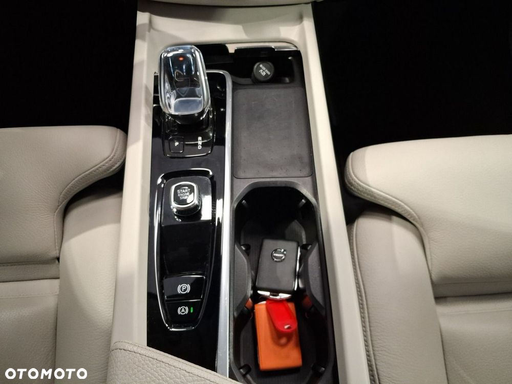 Volvo XC 60 - 18