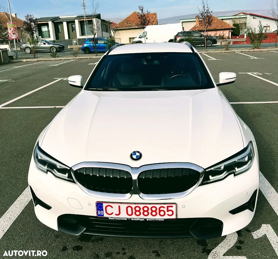 BMW Seria 3 320d xDrive AT MHEV - 2