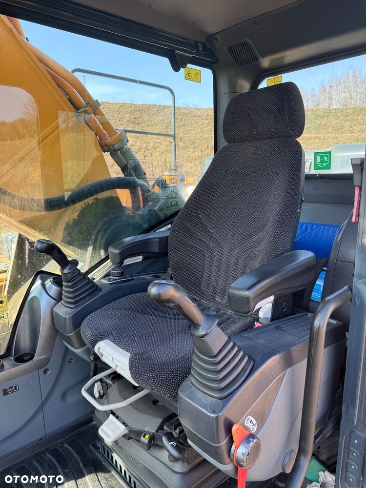 Hyundai HX380NL - 6