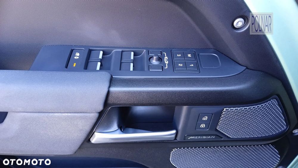 Land Rover Defender 3.0 P400 mHEV 75th Limited Edition - 19