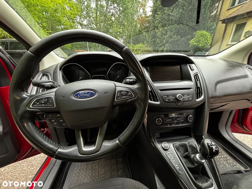 Ford Focus - 17