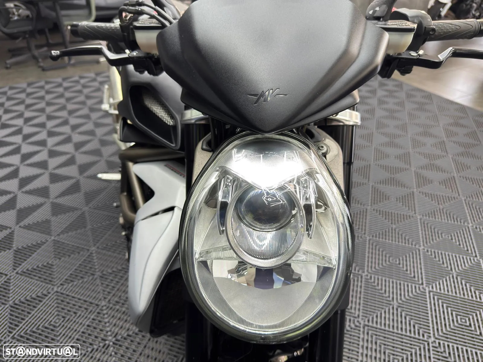 MV Agusta Brutale BRUTALE - 9