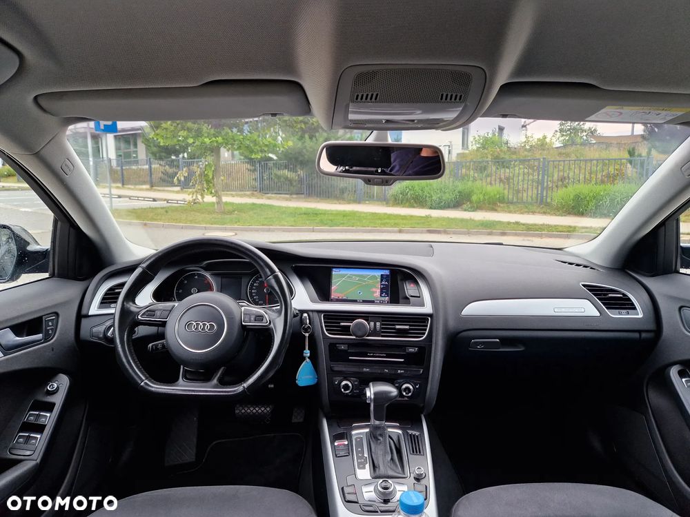Audi A4 Avant 2.0 TDI Quattro S tronic - 5