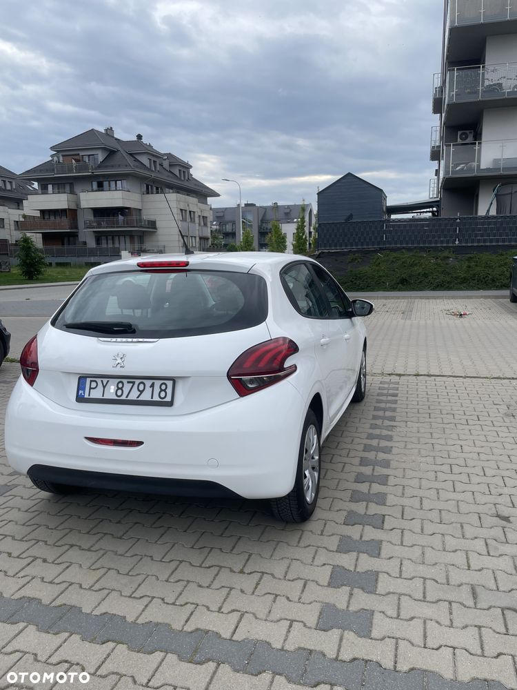 Peugeot 208 - 20