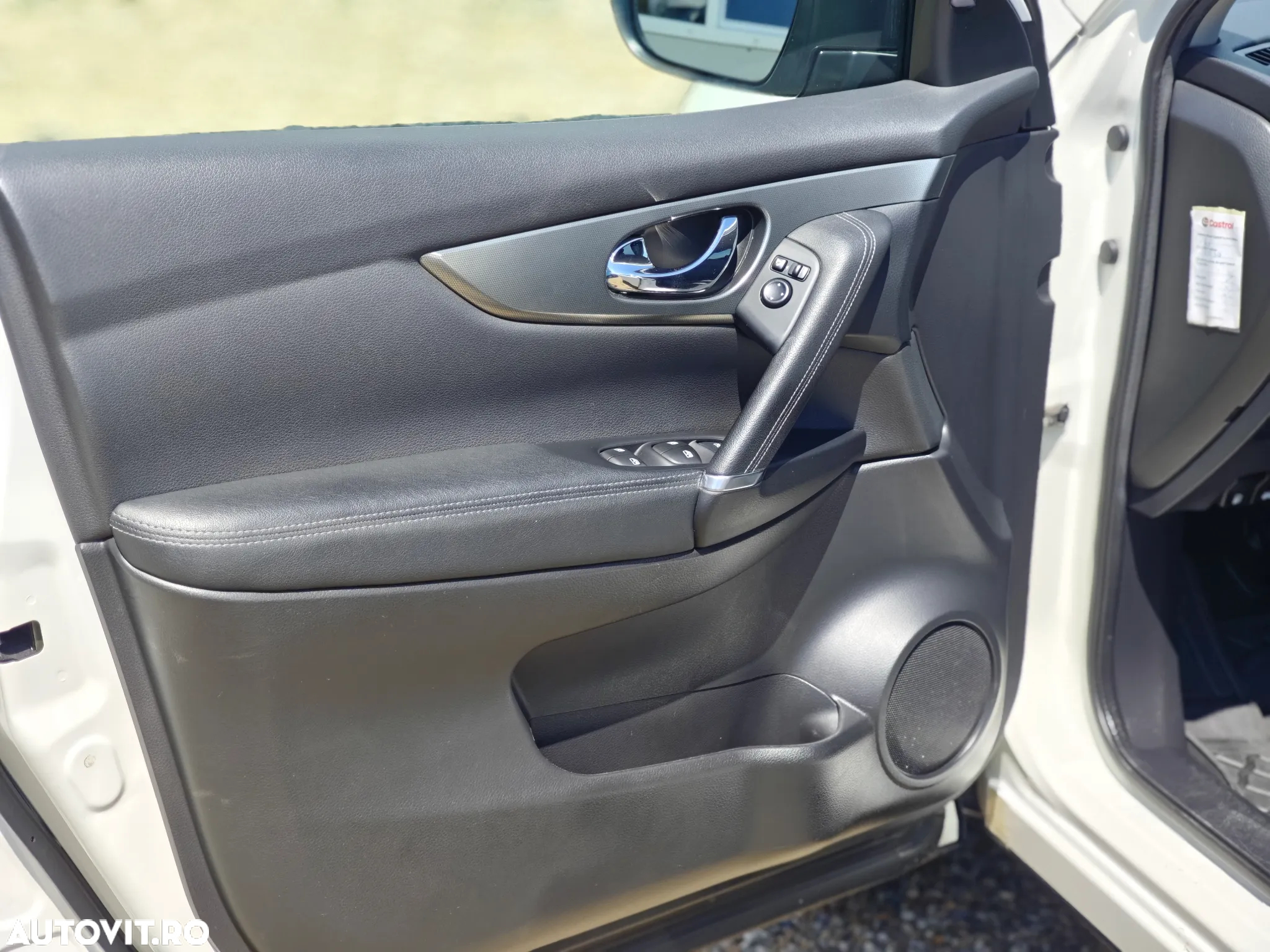 Nissan Qashqai 1.3 DIG-T N-CONNECTA - 18