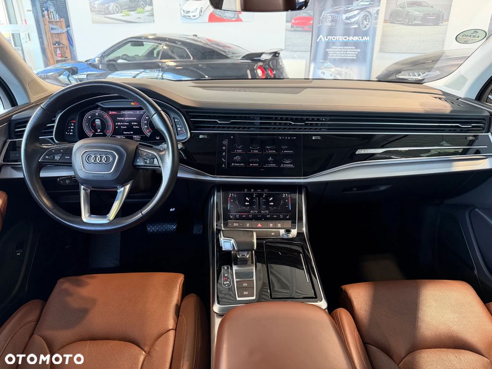 Audi Q7 - 32