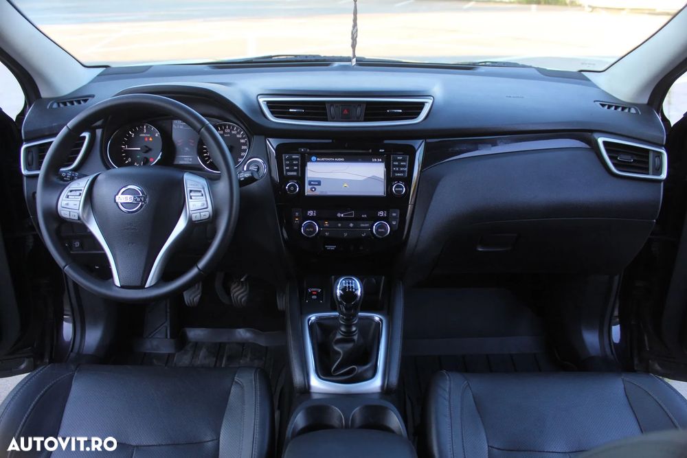 Nissan Qashqai 1.6 DCI 4 x 4 DPF Start/Stop tekna - 10