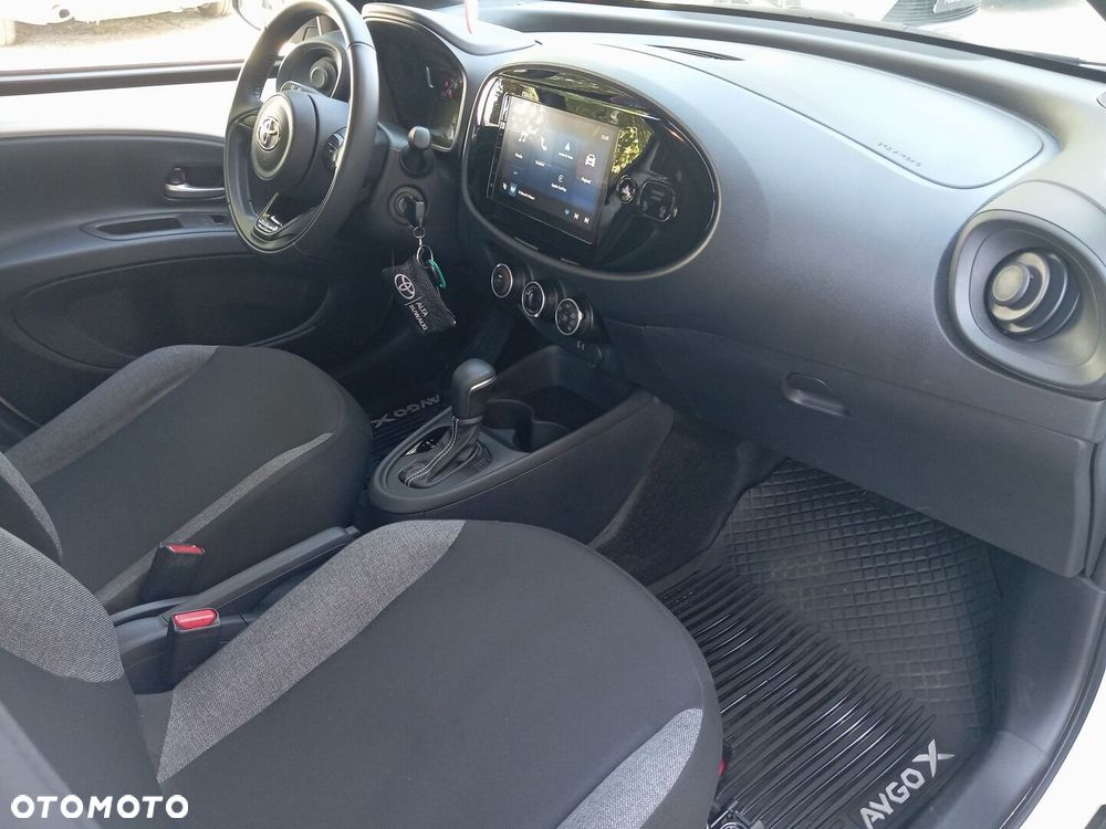Toyota Aygo X - 12