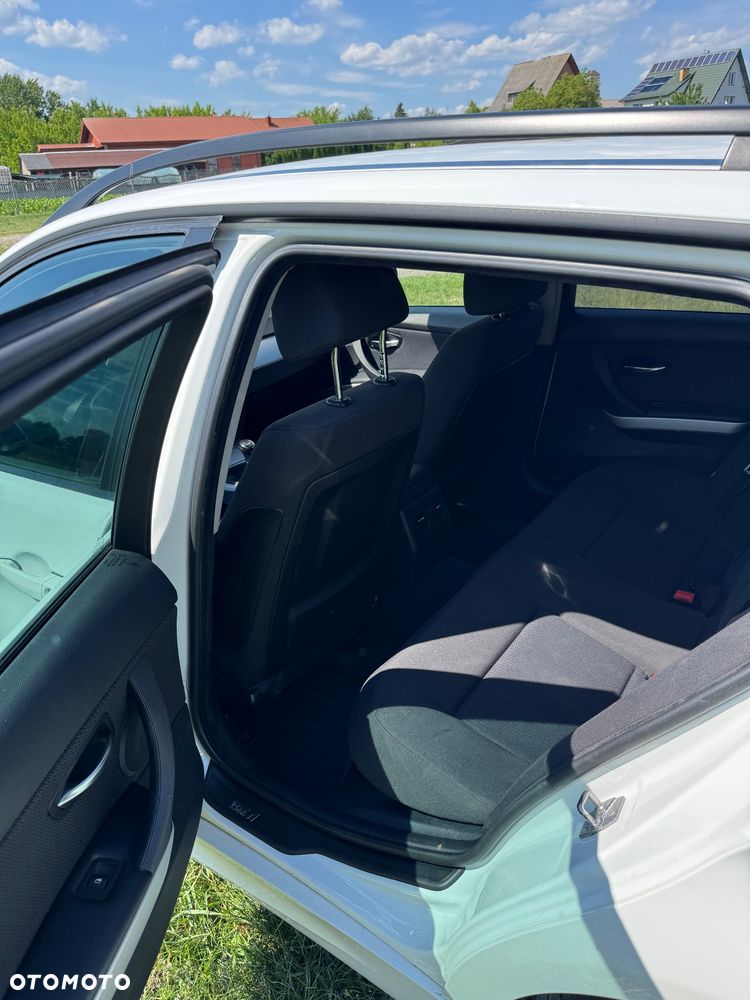 BMW Seria 3 320d - 13
