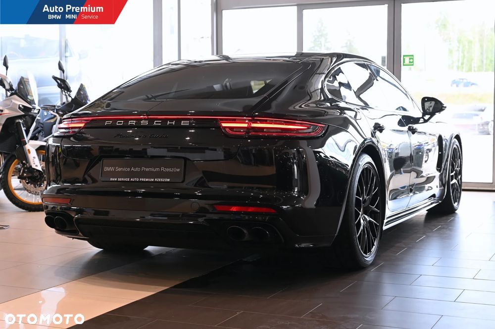 Porsche Panamera Turbo - 27