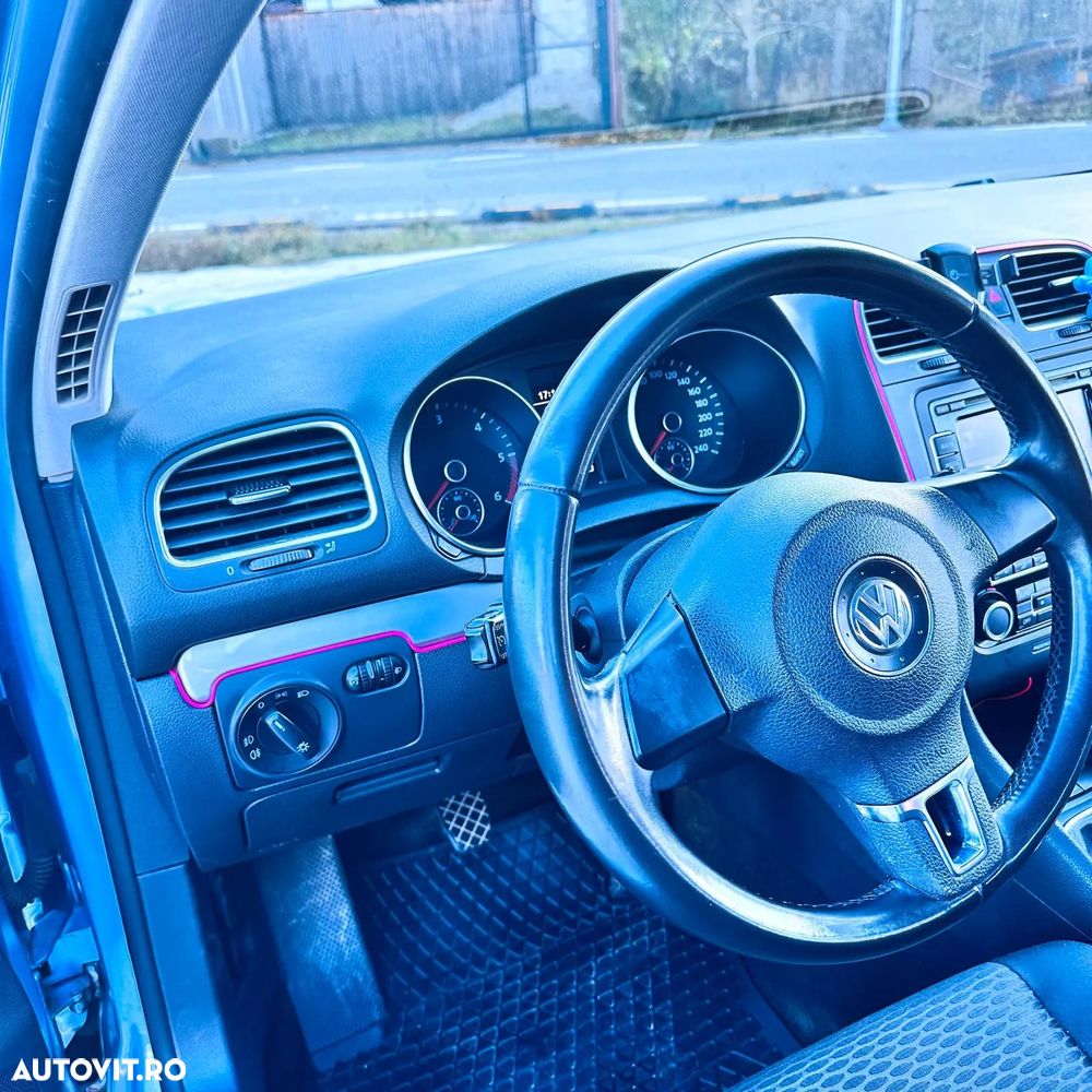 Volkswagen Golf - 9