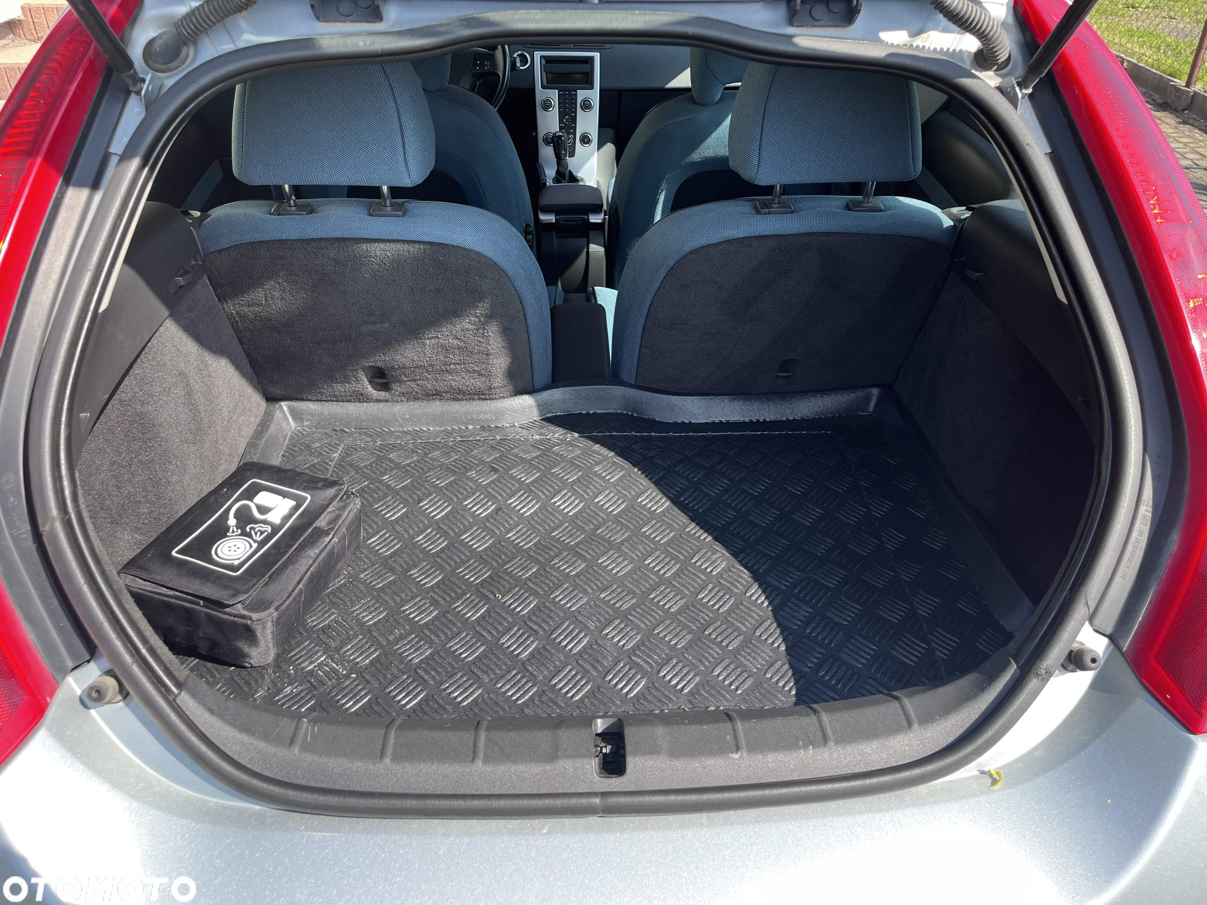 Volvo C30 2.0F - 12