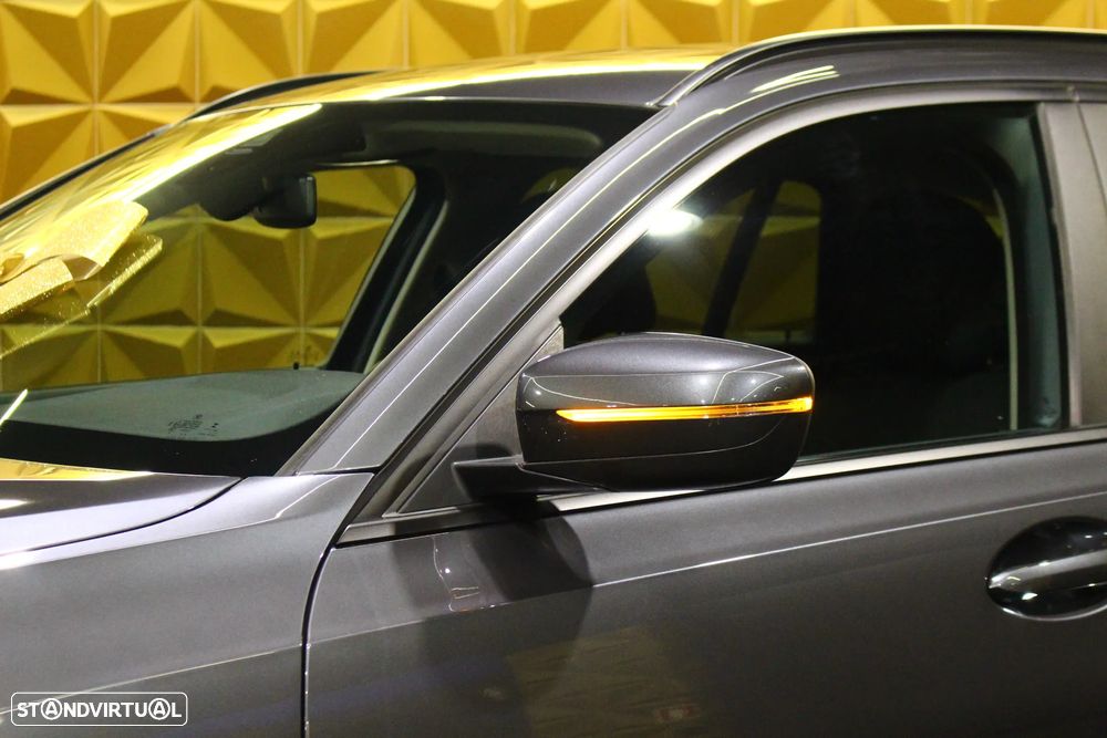 BMW 330 e Touring Corporate Edition Auto - 4