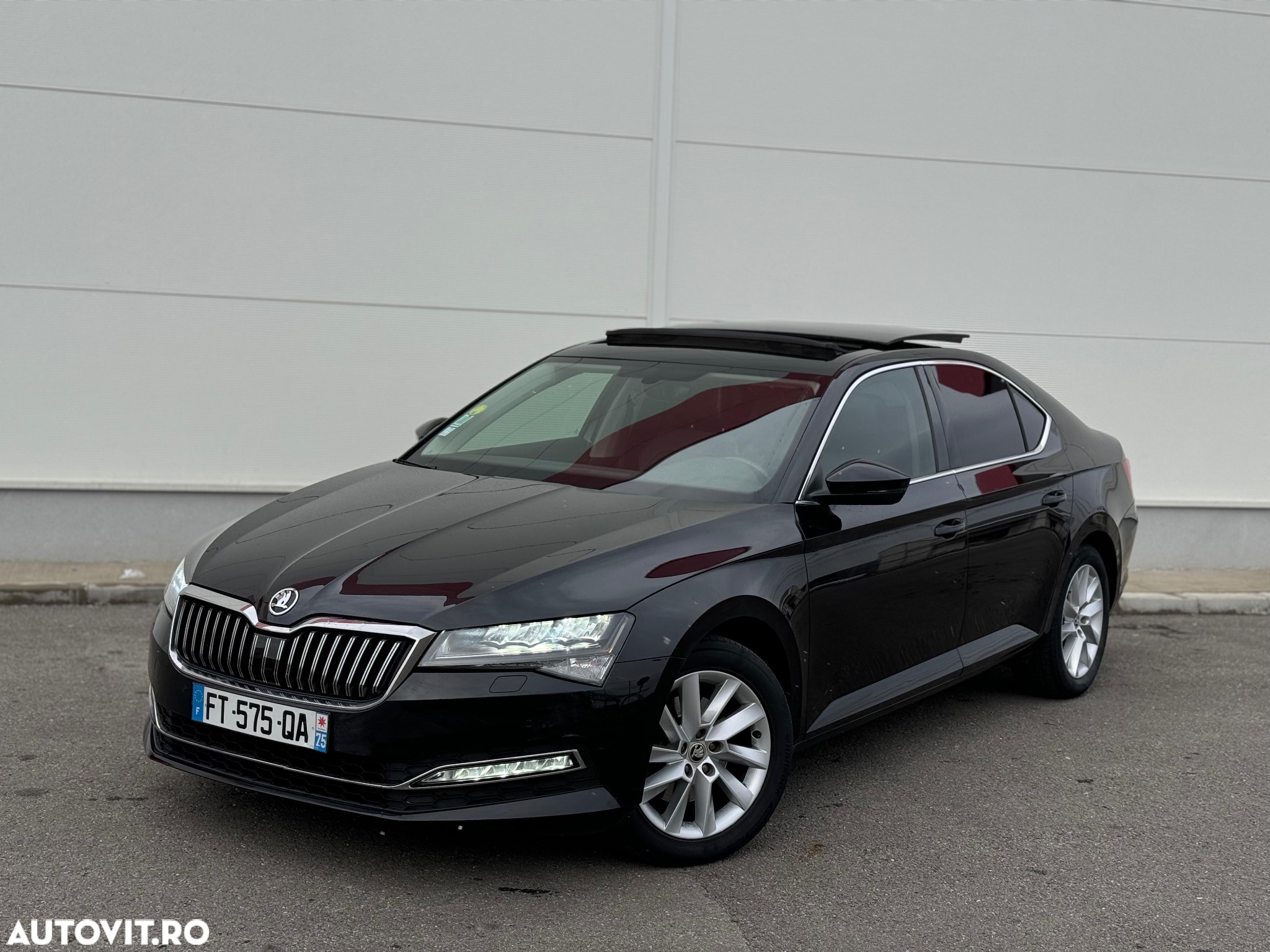 Skoda Superb 2.0 TDI DSG Ambition - 25