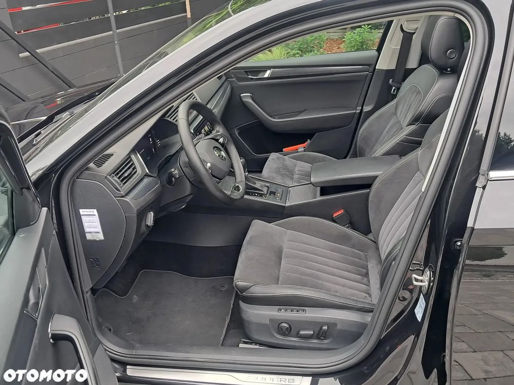 Skoda Superb 2.0 TDI DSG Premium Edition - 14