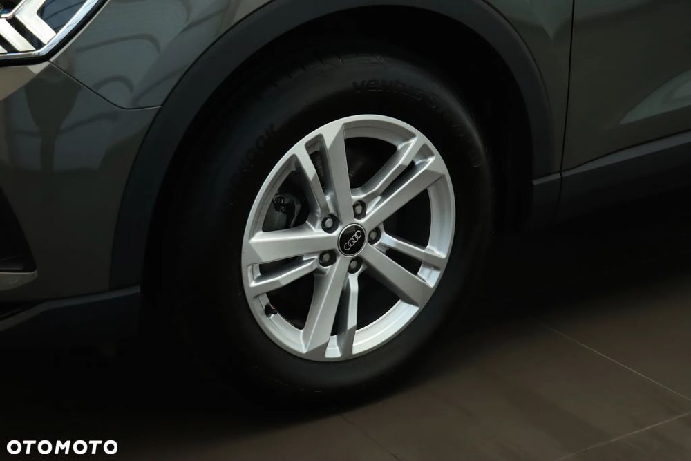 Audi Q3 35 TFSI S tronic - 3