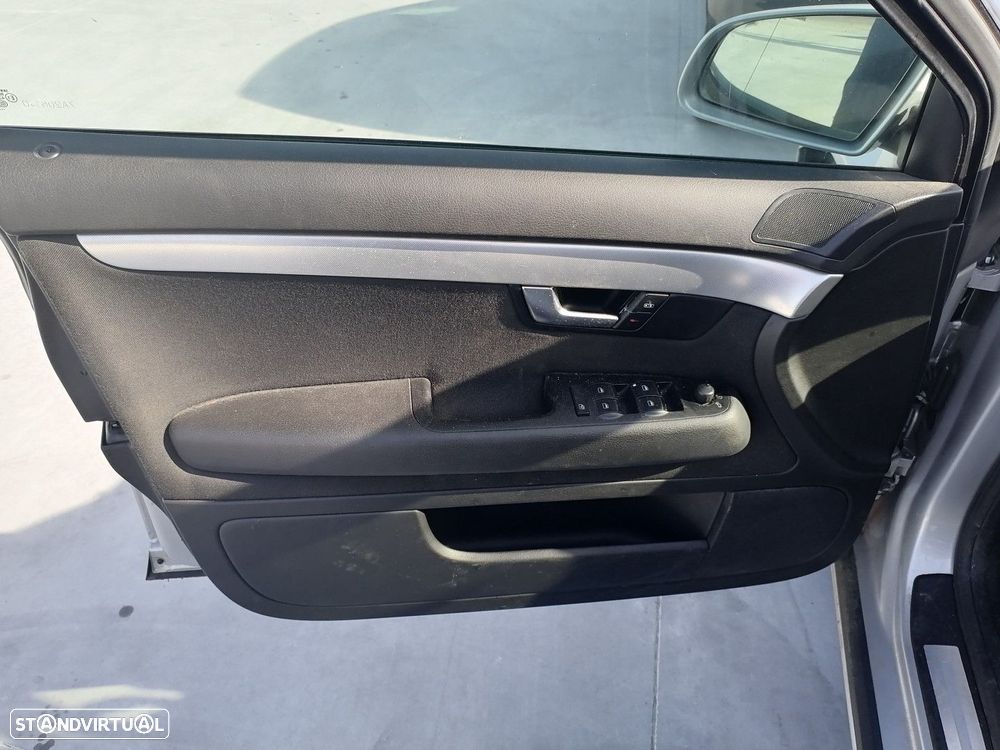 Peças Audi A4 (8EC,B7) 2004 a 2008 - 28