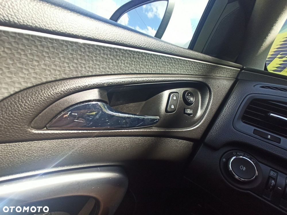 Opel Insignia 1.4 T Edition S&S - 26