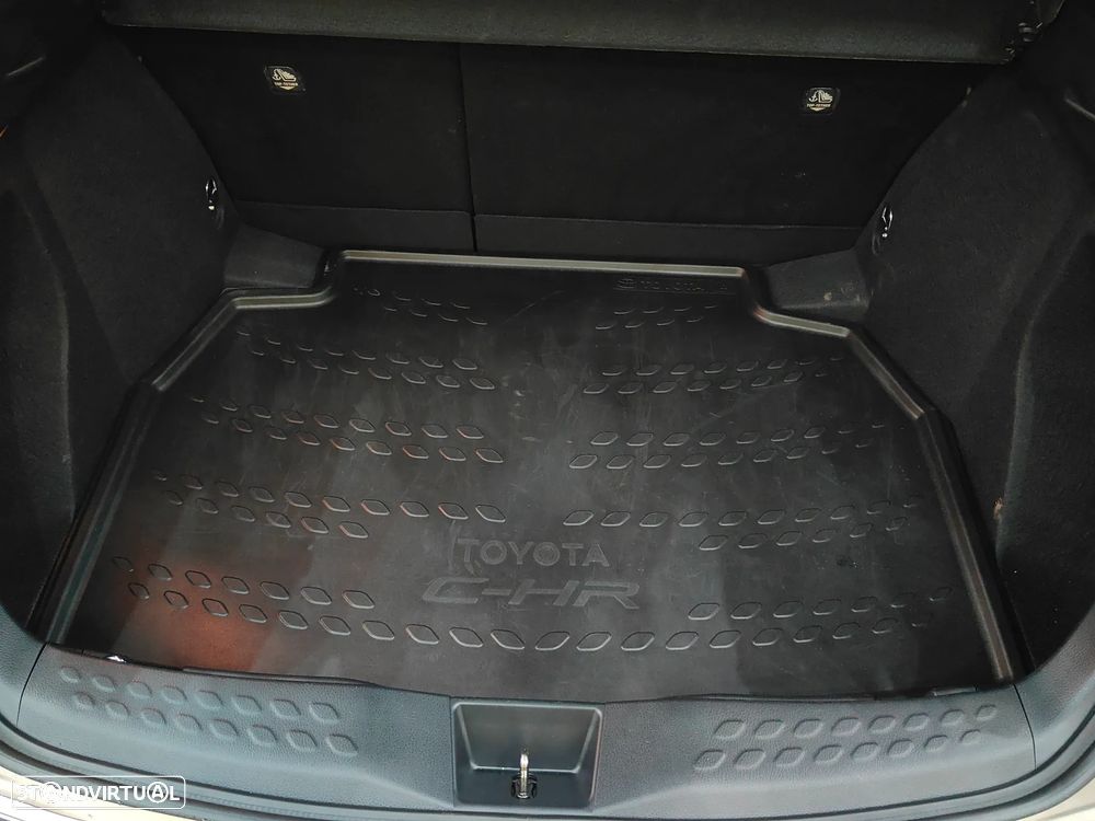 Toyota C-HR 1.8 Hybrid Square Collection - 24