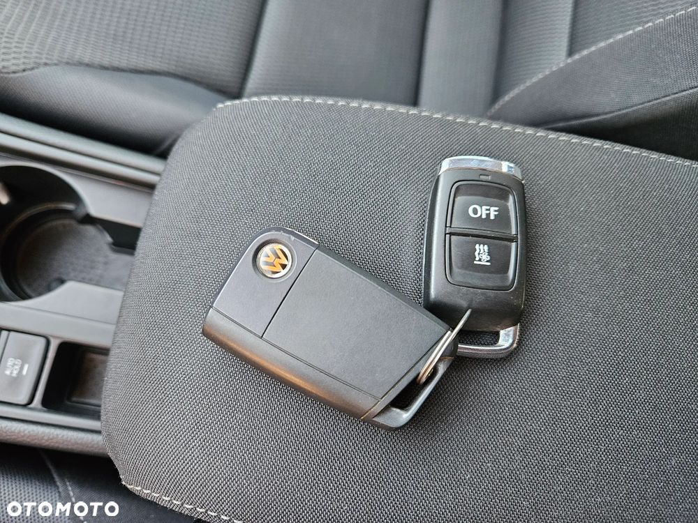 Volkswagen Golf 1.6 TDI SCR Trendline - 17