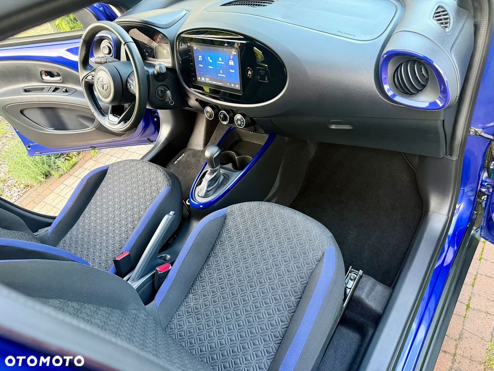 Toyota Aygo X x-shift x-clusive Style Selection - 8