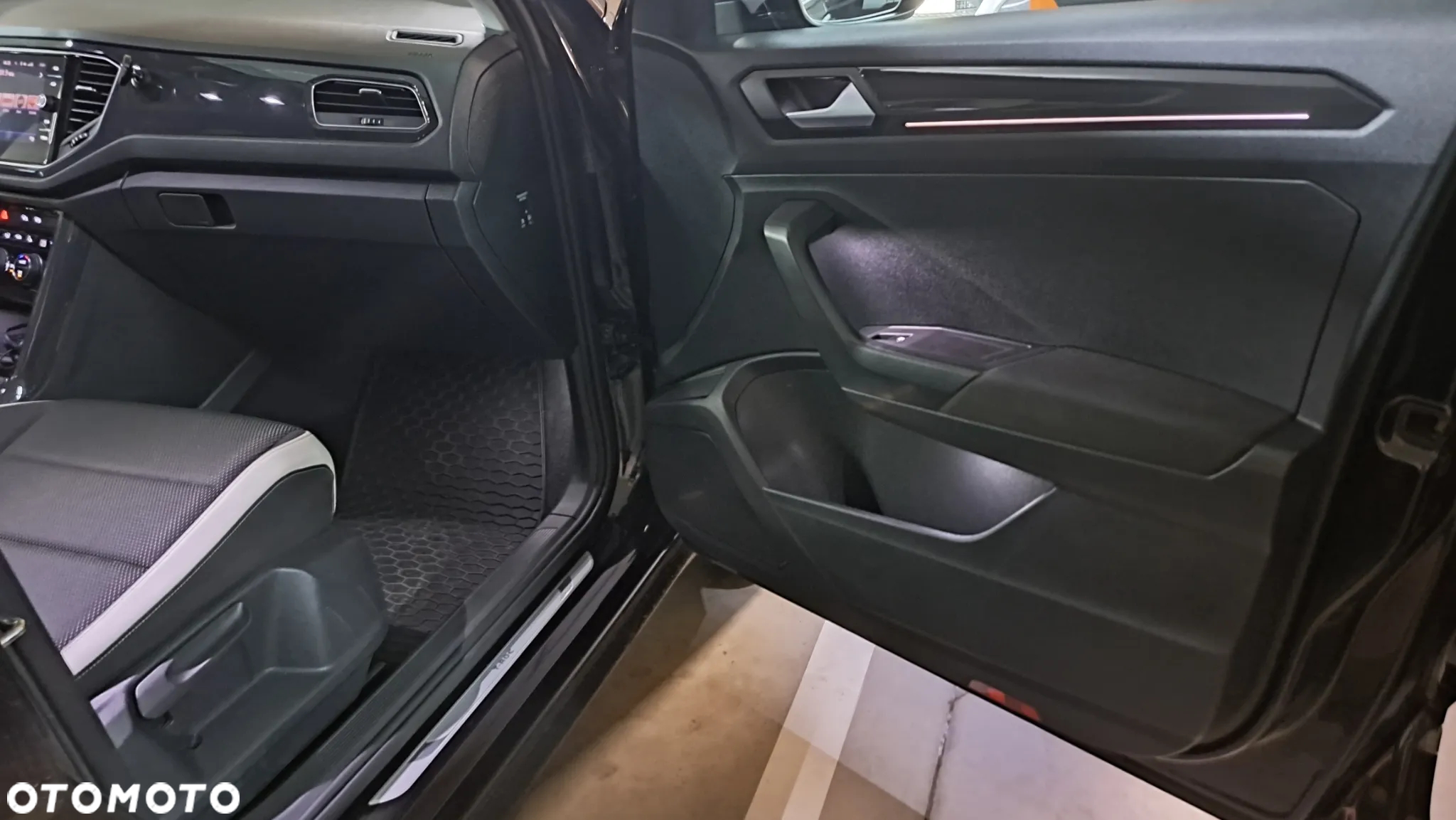 Volkswagen T-Roc 1.5 TSI ACT Advance DSG - 11