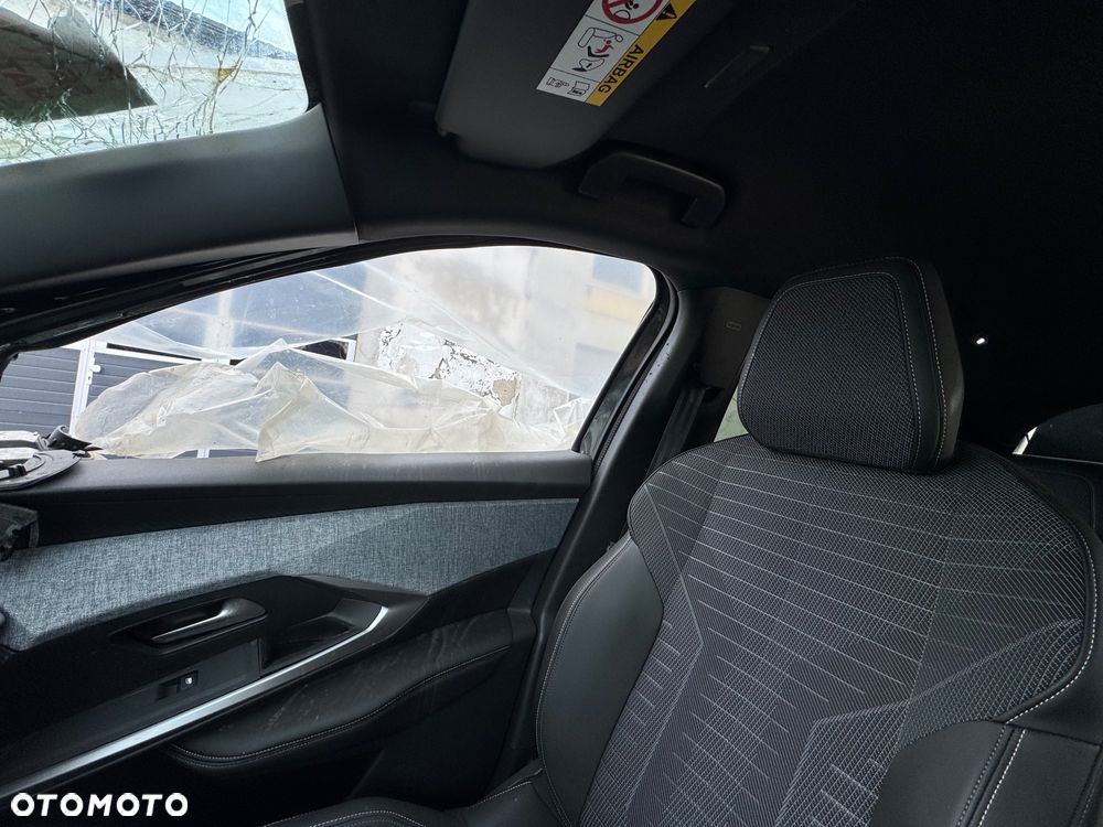 Peugeot 3008 1.2 PureTech mHEV Allure Pack S&S e-DCS6 - 15