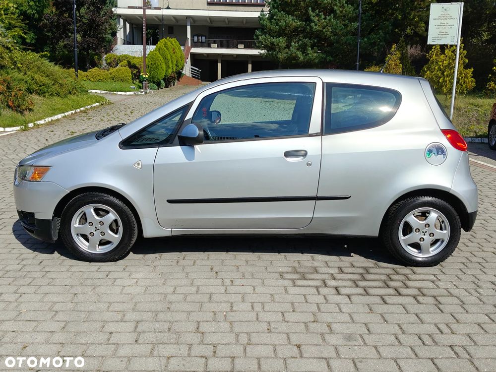 Toyota Yaris 1.0 VVT-i - 18