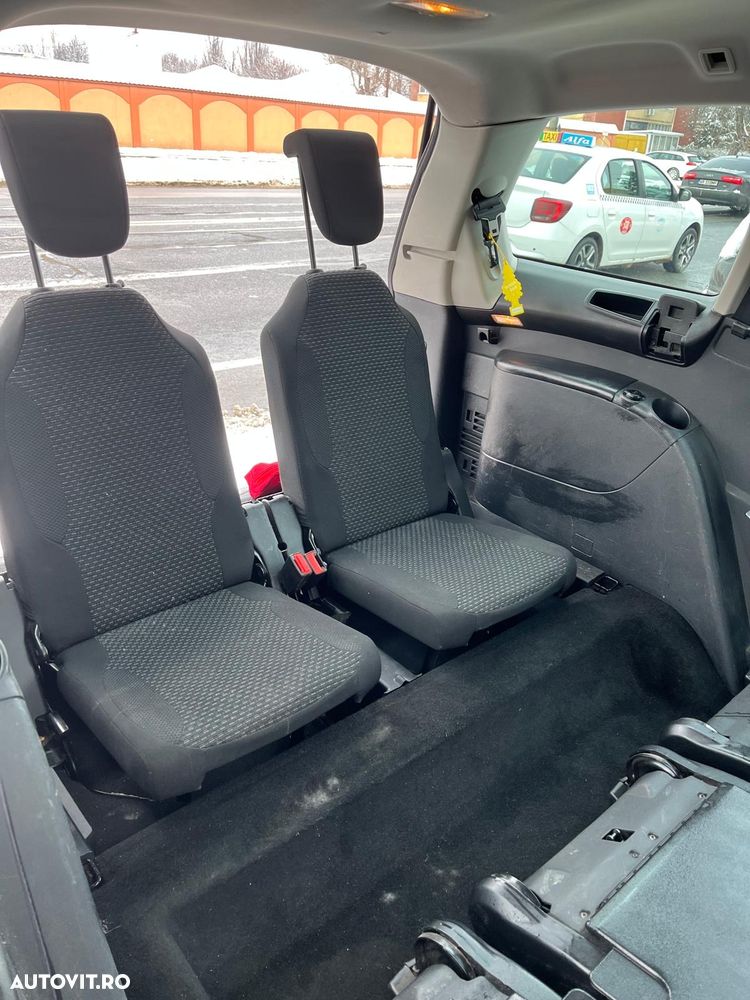 Citroën C4 Grand Picasso 1.6 HDi FAP Exclusive - 9