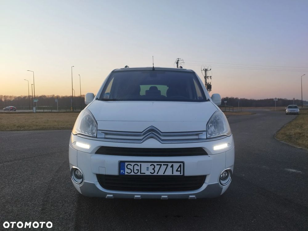 Citroën Berlingo Multispace VTi 120 SELECTION - 24