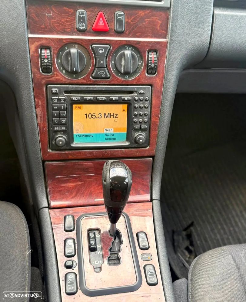 Mercedes-Benz E 220 - 8