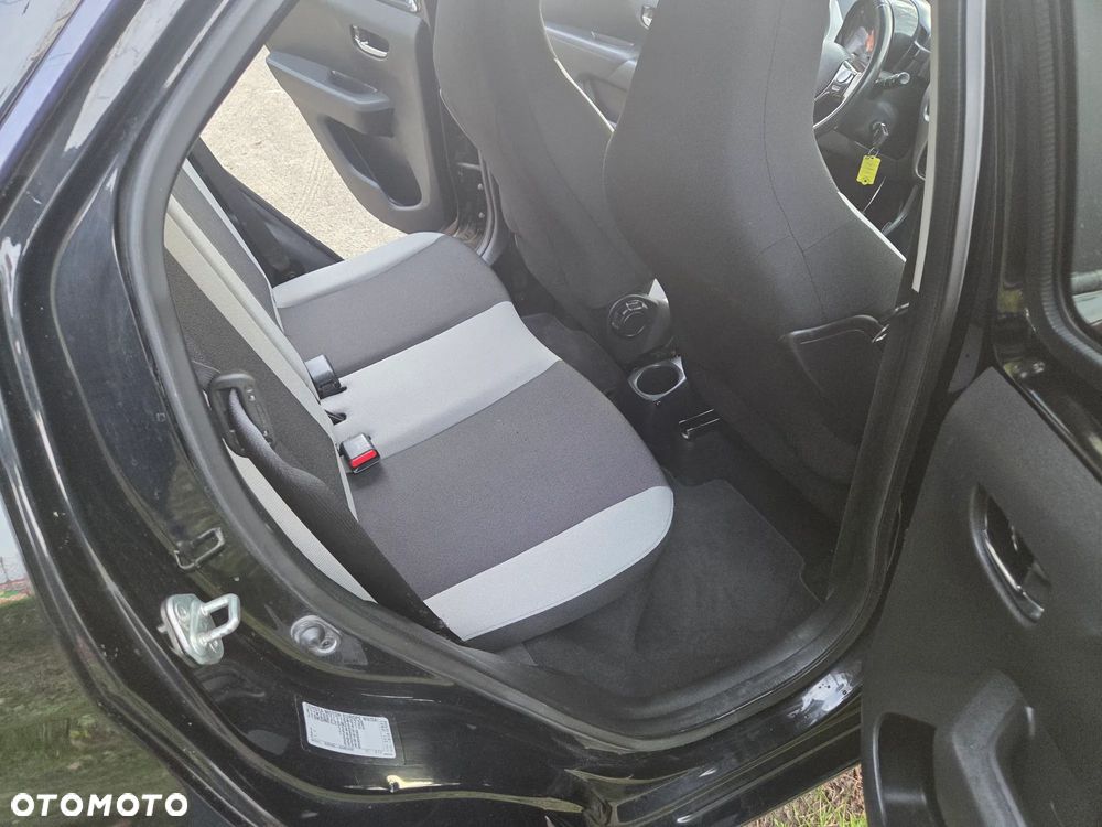 Toyota Aygo x-play touch - 39