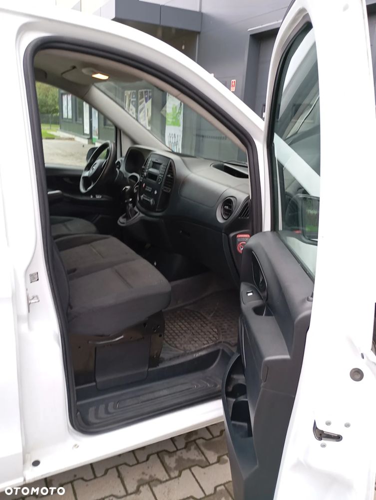 Mercedes-Benz VITO - 12