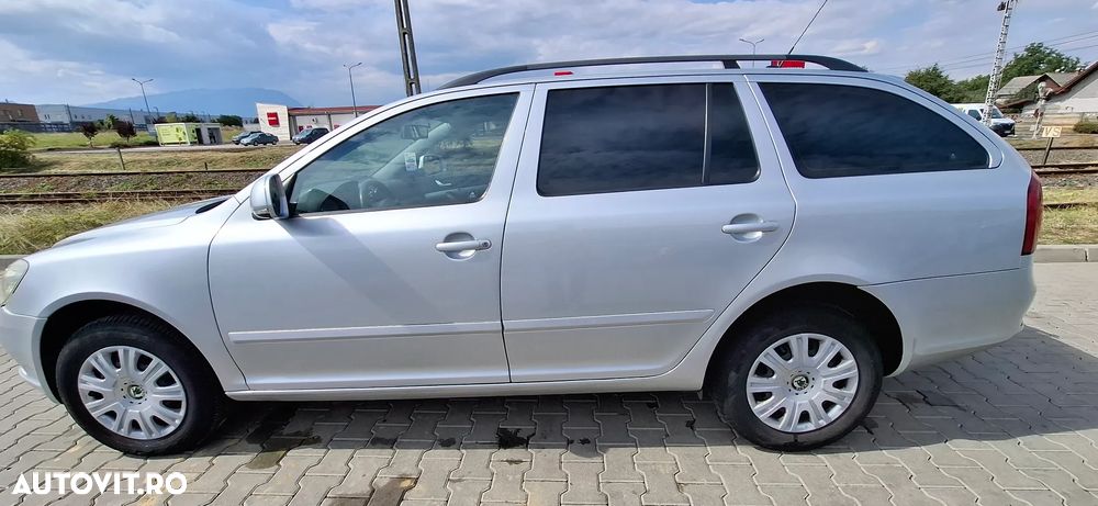 Skoda Octavia 2010 photo 3
