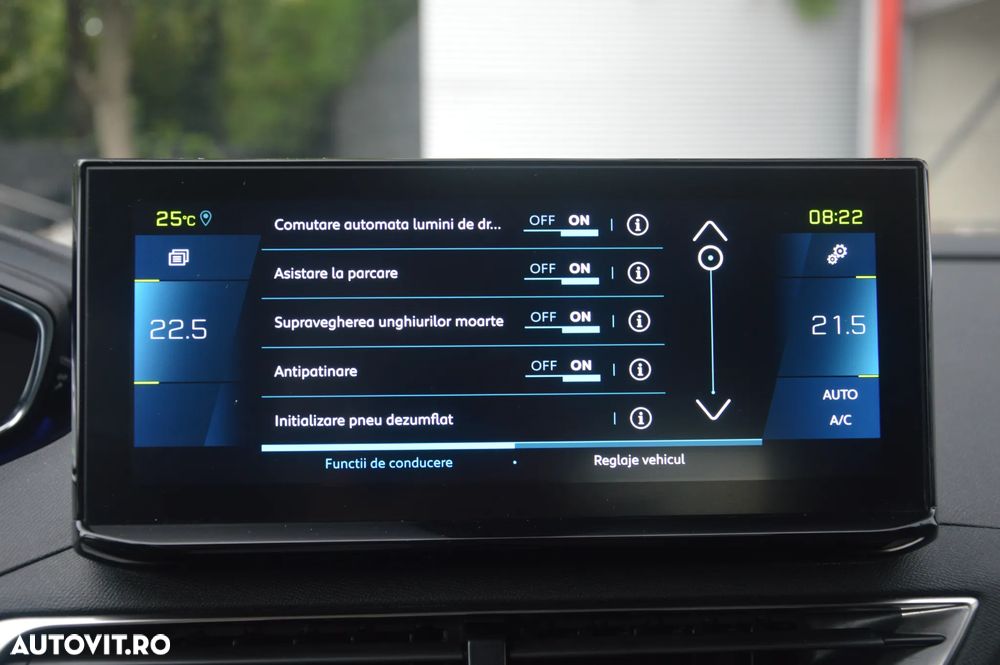 Peugeot 3008 225 e-EAT8 Allure - 38