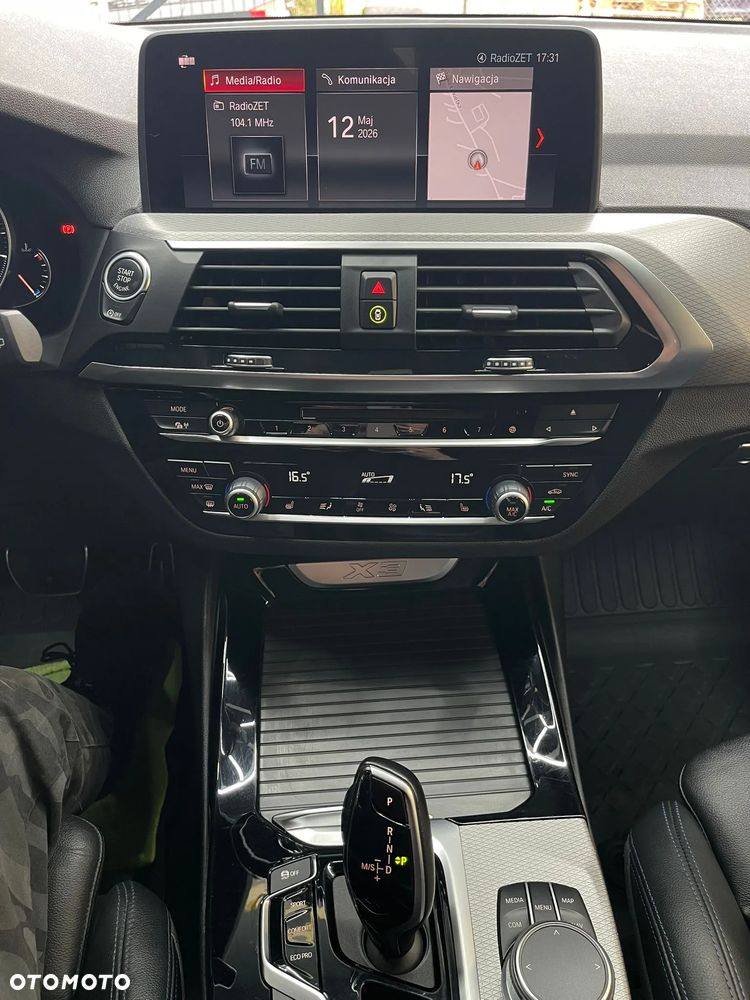 BMW X3 xDrive20d - 17